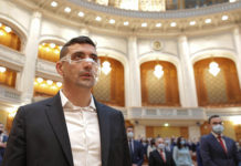 Gafă de proporții: George Simion l-a confundat pe Mihai Eminescu cu obscurul poet Marian Bamboi